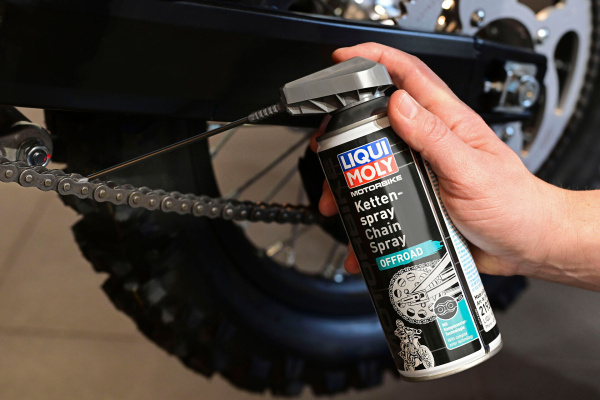 21930 Kettenspray Offroad Anwendung