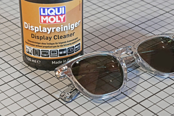 21634 Anwendung Displayreiniger 7
