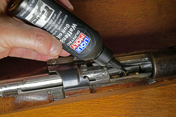 24391 Anwendung Guntec Waffenöl 03